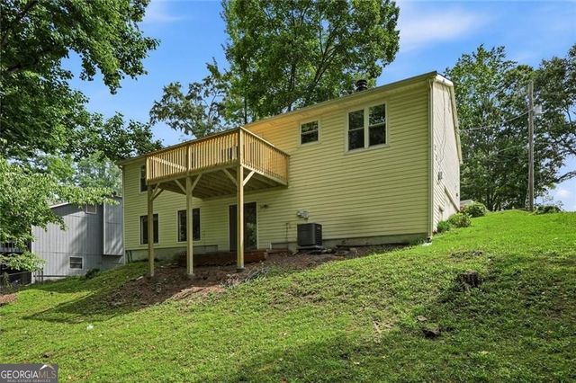 2432 Landington Way NW, Duluth, GA 30096