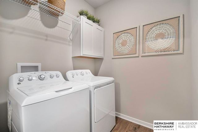 21101 Drexel Street, Elkhorn, NE 68022
