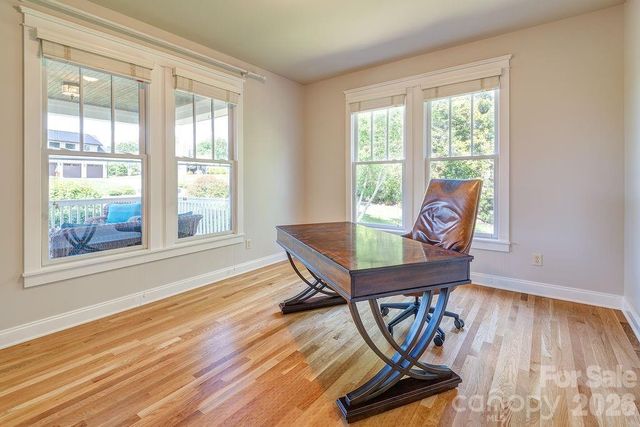 201 Skytop Farm Lane, Hendersonville, NC 28791
