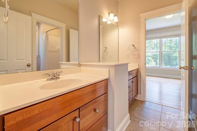 201 Skytop Farm Lane, Hendersonville, NC 28791