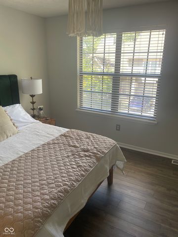 8001 W Valley Farm Lane W, Indianapolis, IN 46214