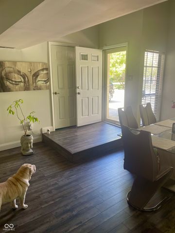 8001 W Valley Farm Lane W, Indianapolis, IN 46214