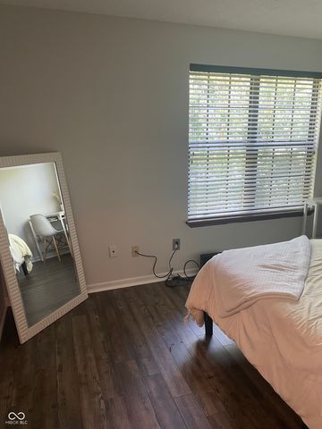 8001 W Valley Farm Lane W, Indianapolis, IN 46214