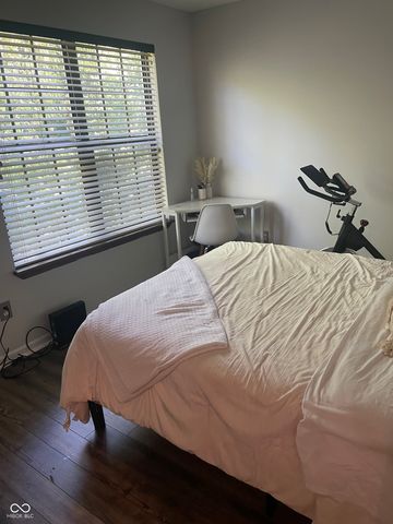 8001 W Valley Farm Lane W, Indianapolis, IN 46214