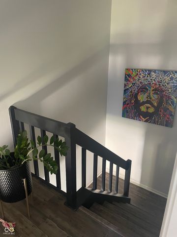 8001 W Valley Farm Lane W, Indianapolis, IN 46214