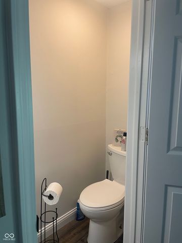 8001 W Valley Farm Lane W, Indianapolis, IN 46214