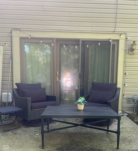 8001 W Valley Farm Lane W, Indianapolis, IN 46214