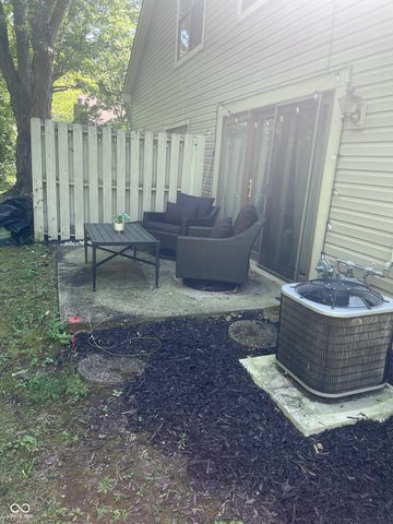 8001 W Valley Farm Lane W, Indianapolis, IN 46214