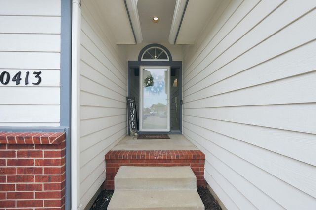 10413 W University Ct, Wichita, KS 67209