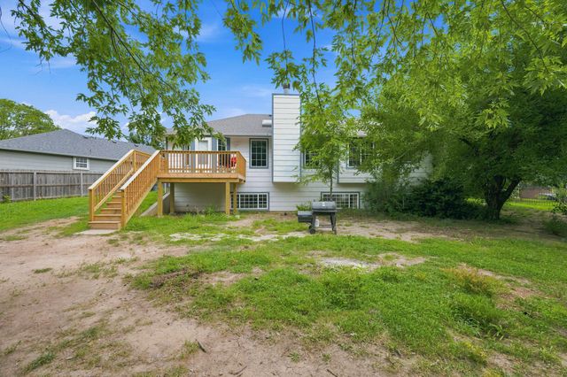10413 W University Ct, Wichita, KS 67209