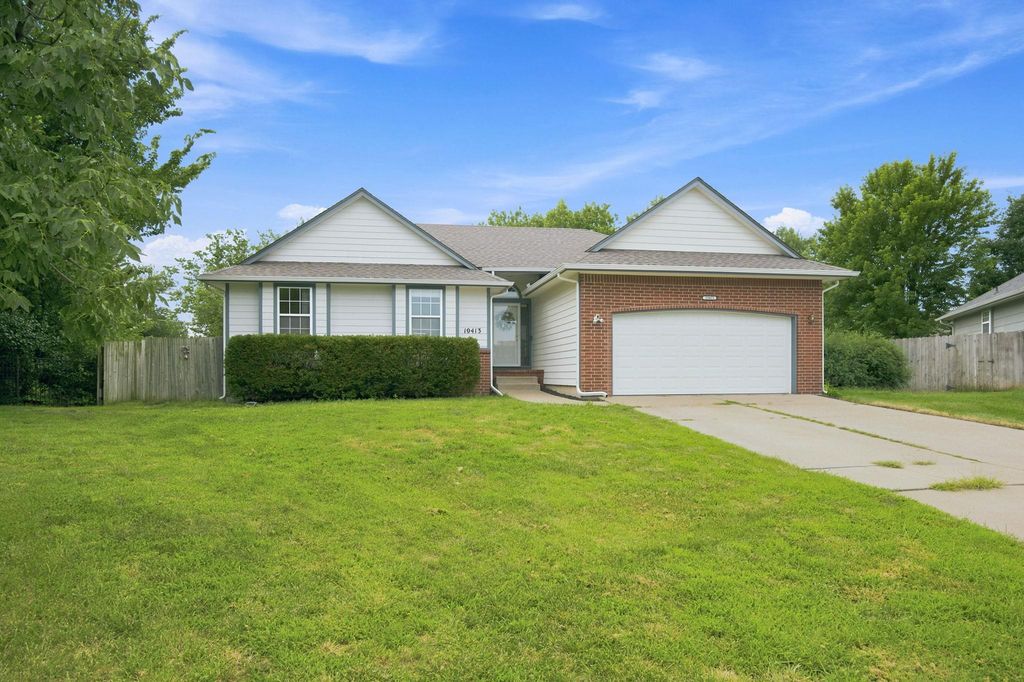 10413 W University Ct, Wichita, KS 67209