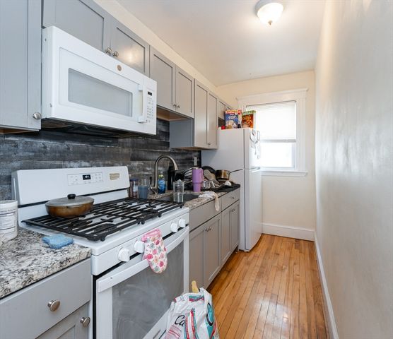 2 Lawrence Street, Methuen, MA 01844