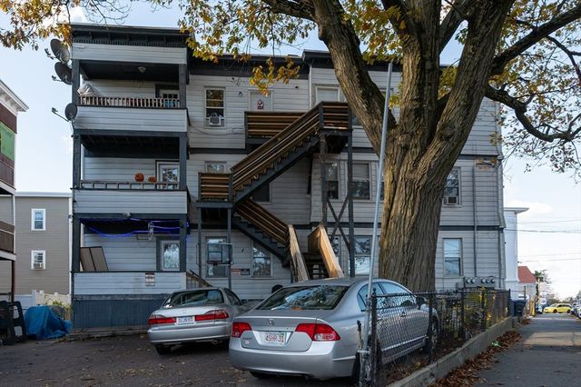 2 Lawrence Street, Methuen, MA 01844