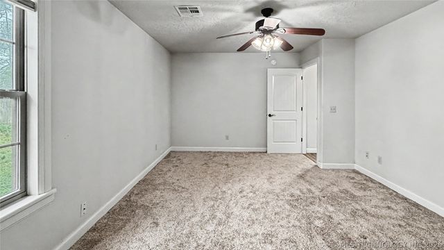 1025 Jackson Avenue, Tahlequah, OK 74464