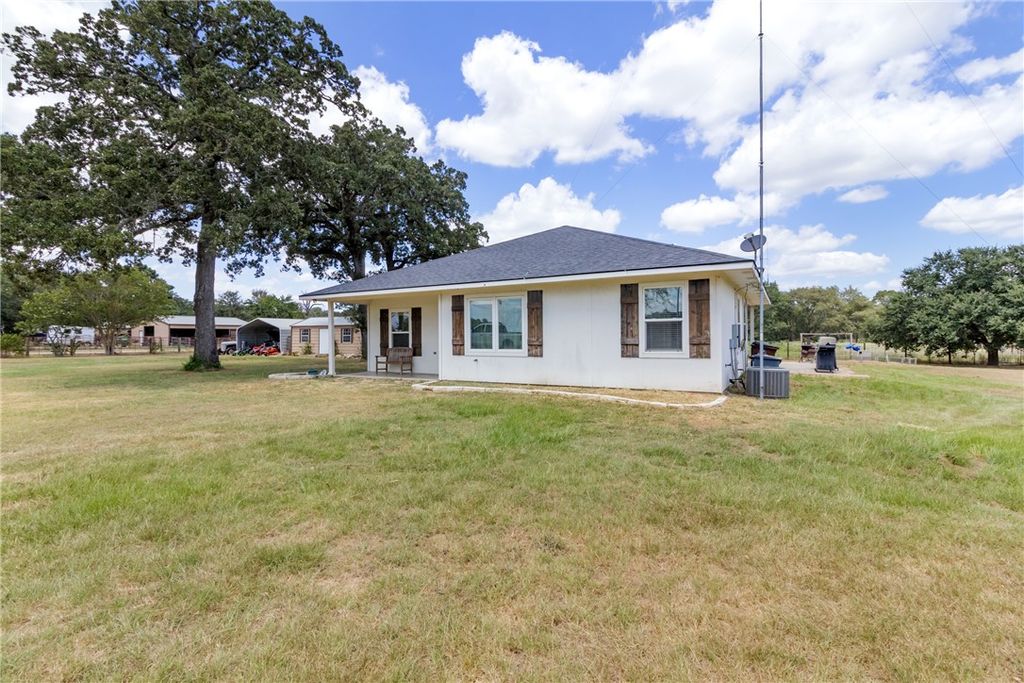 1200 County Road 102, Caldwell, TX 77836 — photo 3