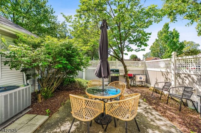 53 Winthrop Rd G, Monroe Twp., NJ 08831