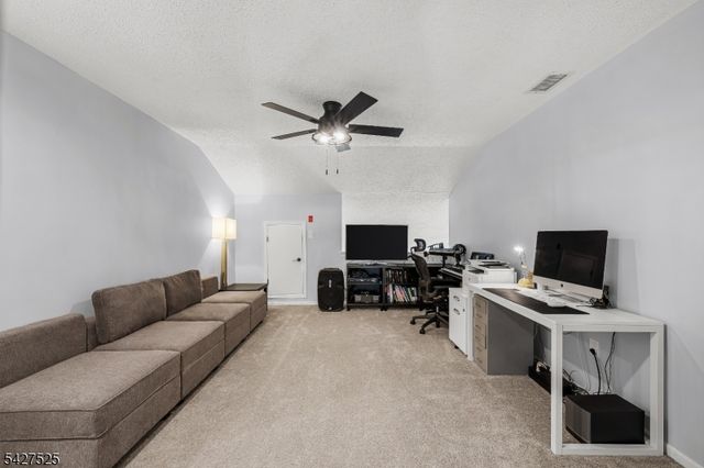 53 Winthrop Rd G, Monroe Twp., NJ 08831