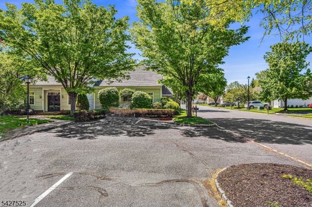 53 Winthrop Rd G, Monroe Twp., NJ 08831