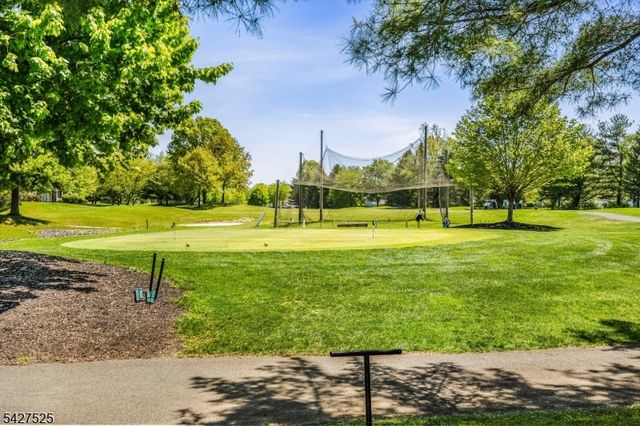53 Winthrop Rd G, Monroe Twp., NJ 08831