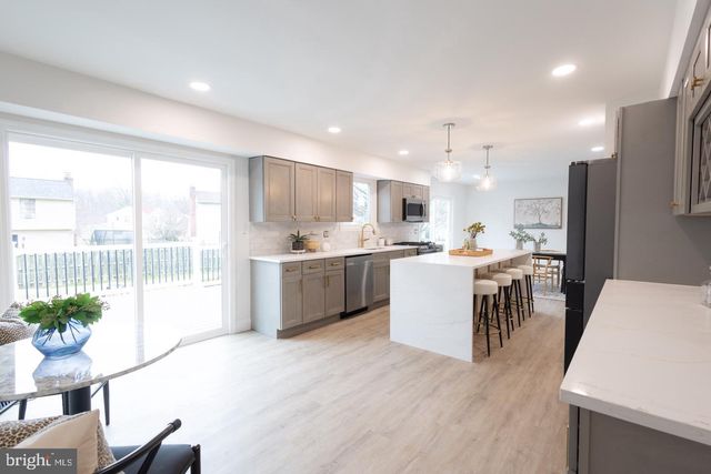 5 BROMPTON PL, Cherry Hill, NJ 08003