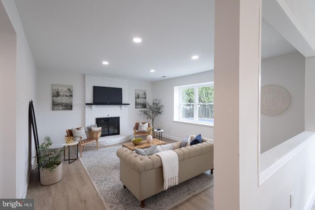 5 BROMPTON PL, Cherry Hill, NJ 08003