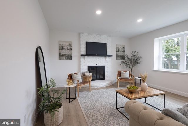 5 BROMPTON PL, Cherry Hill, NJ 08003