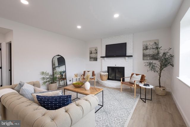 5 BROMPTON PL, Cherry Hill, NJ 08003