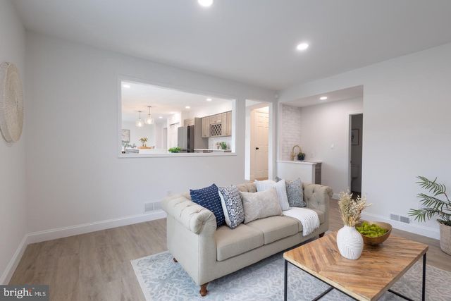 5 BROMPTON PL, Cherry Hill, NJ 08003