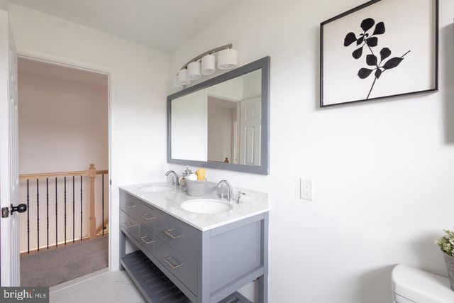 5 BROMPTON PL, Cherry Hill, NJ 08003