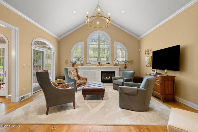 1 Sage Estate, Menands, NY 12204
