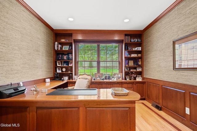 1 Sage Estate, Menands, NY 12204