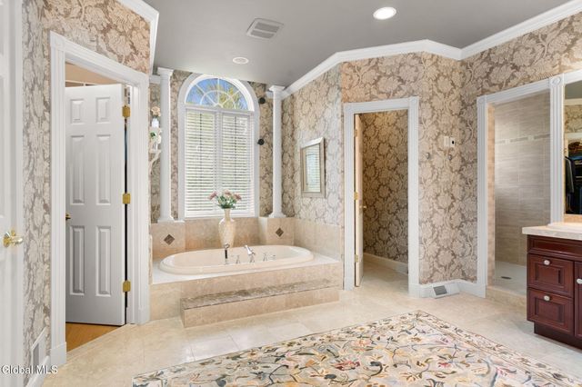 1 Sage Estate, Menands, NY 12204