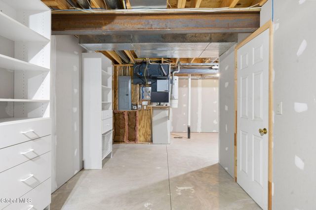 1 Sage Estate, Menands, NY 12204