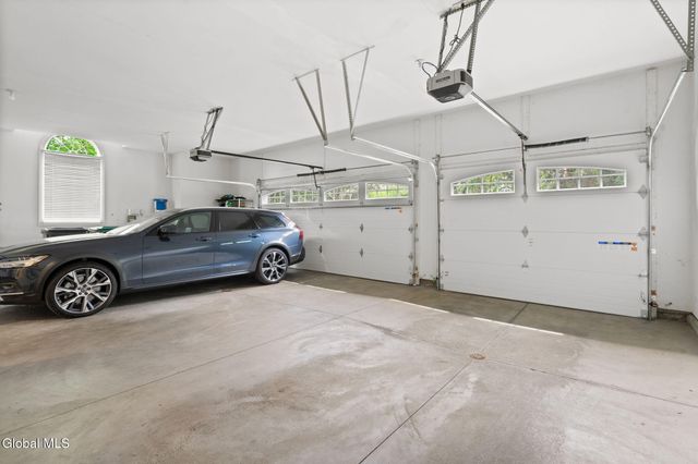 1 Sage Estate, Menands, NY 12204