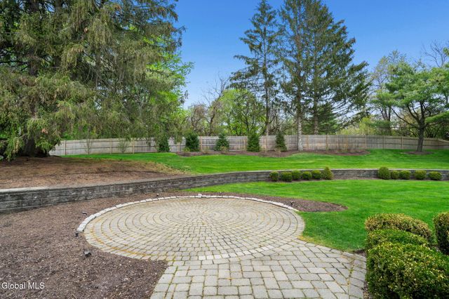 1 Sage Estate, Menands, NY 12204