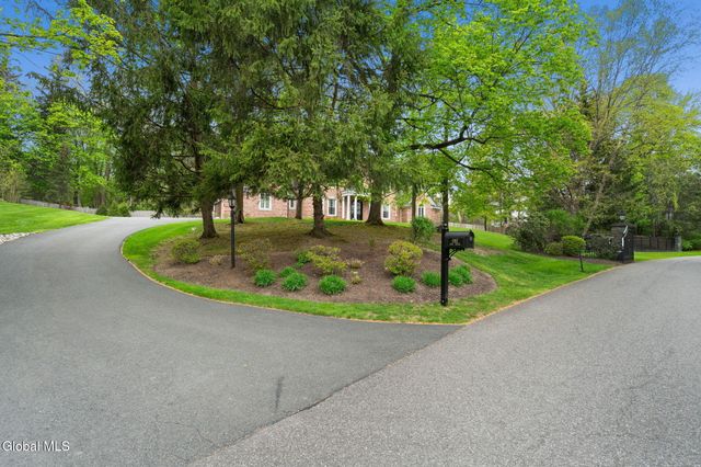 1 Sage Estate, Menands, NY 12204