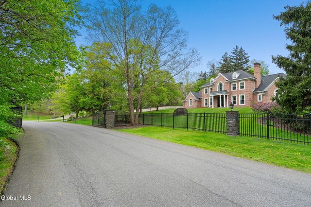 1 Sage Estate, Menands, NY 12204