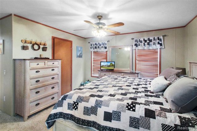 501 Kinloch, Temperance, MI 48182