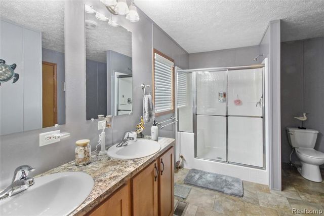 501 Kinloch, Temperance, MI 48182