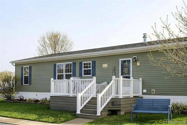 501 Kinloch, Temperance, MI 48182