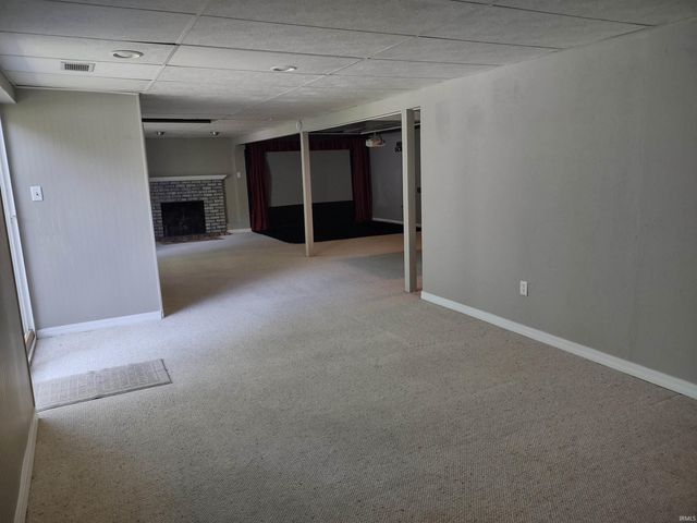 12 Shore Manor Drive, Bristol, IN 46507