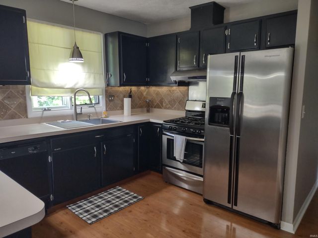 12 Shore Manor Drive, Bristol, IN 46507