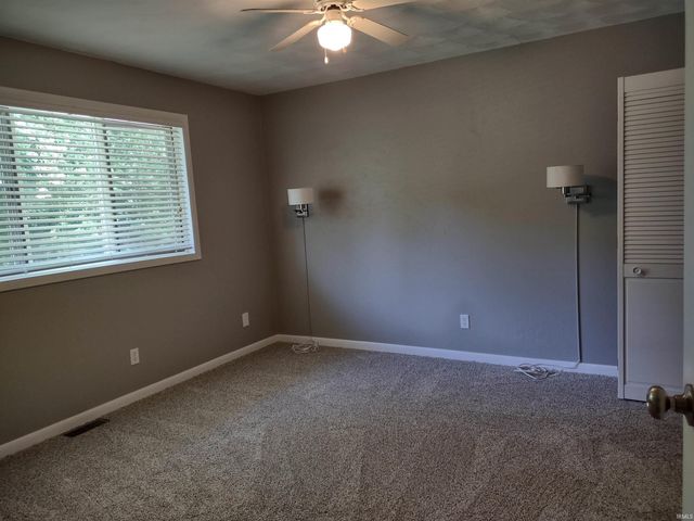 12 Shore Manor Drive, Bristol, IN 46507