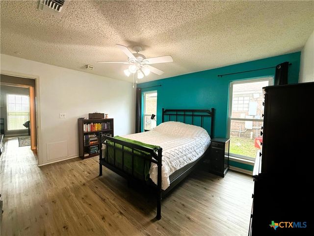 1006 Fairlane Drive, Ganado, TX 77962