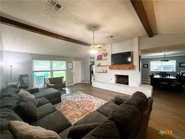 1006 Fairlane Drive, Ganado, TX 77962