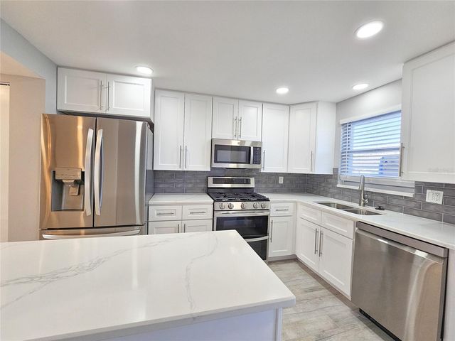 5900 SHORE BOULEVARD S 108, Gulfport, FL 33707