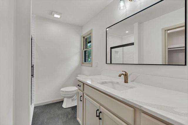 3249 N Hood Ct, Wichita, KS 67204