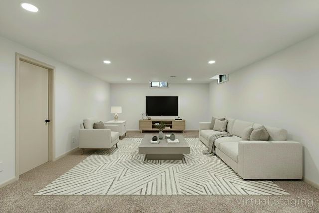 3249 N Hood Ct, Wichita, KS 67204