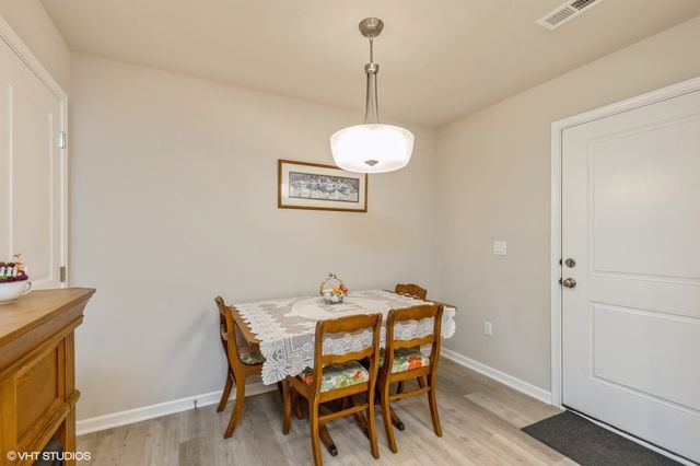 2304 Hazeltine Place, Norwalk, IA 50211