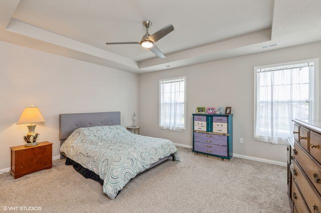 2304 Hazeltine Place, Norwalk, IA 50211